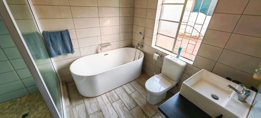 3 Bedroom Property for Sale in Miederpark North West
